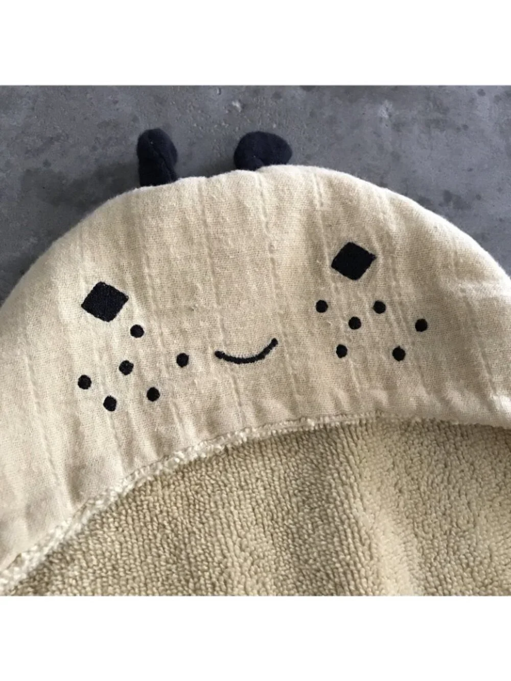 Pottery Barn Kids Bumble Bee Towel Hooded Baby Muslin Organic Cotton Yellow
